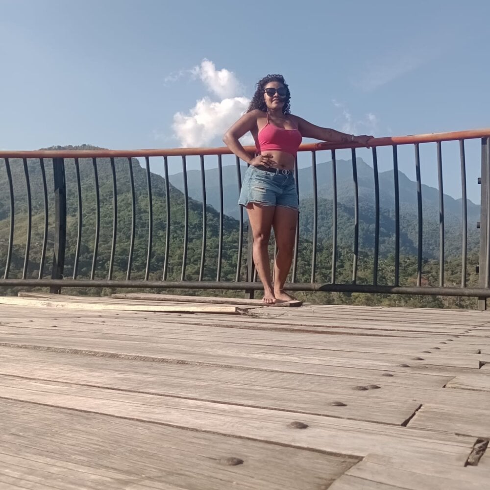 150pamelavagina