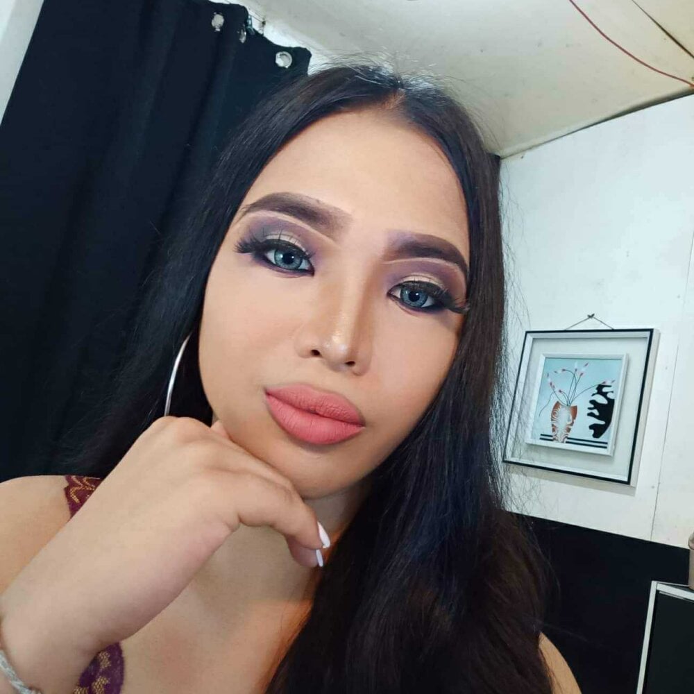 Abigail_Hookman