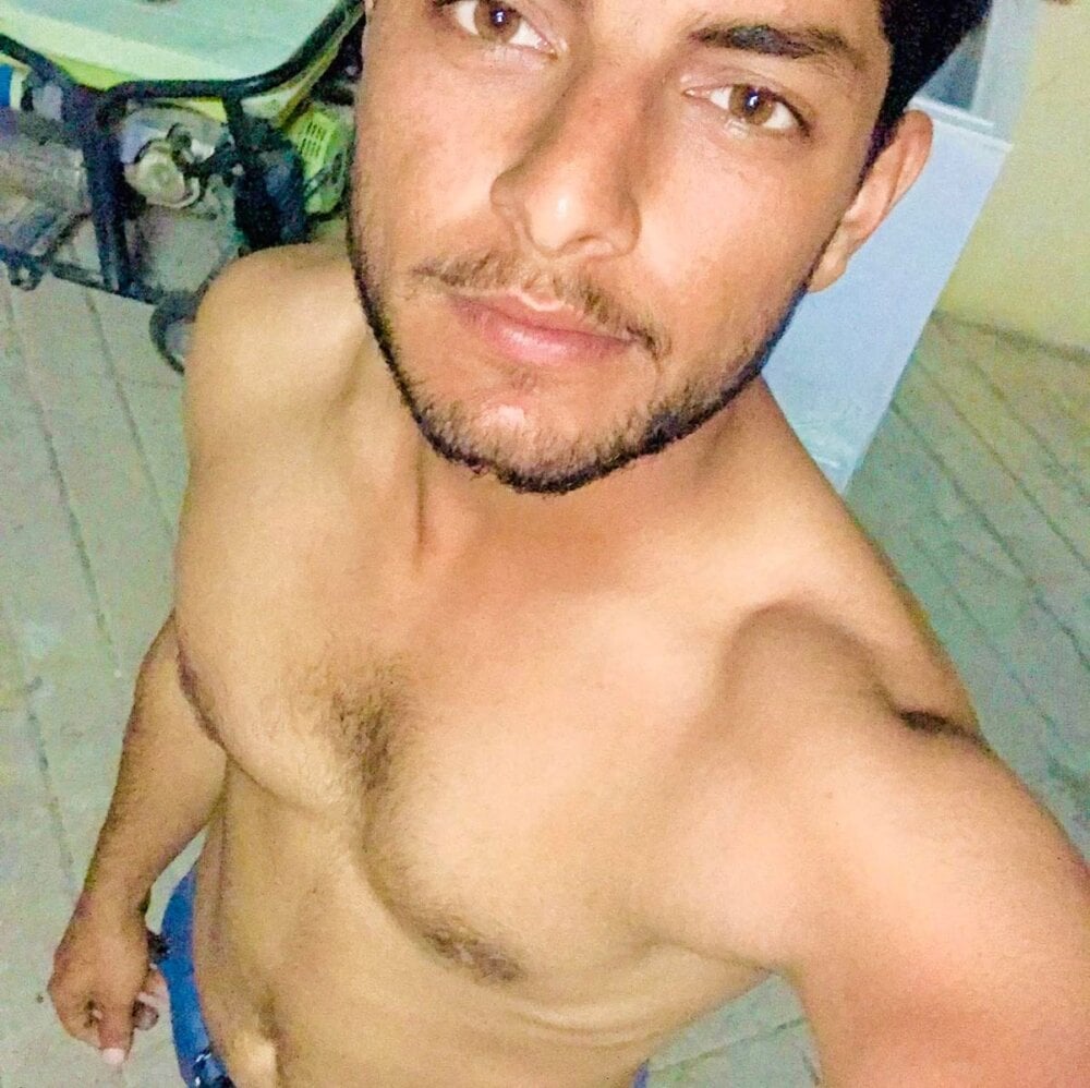 Badjutt8899