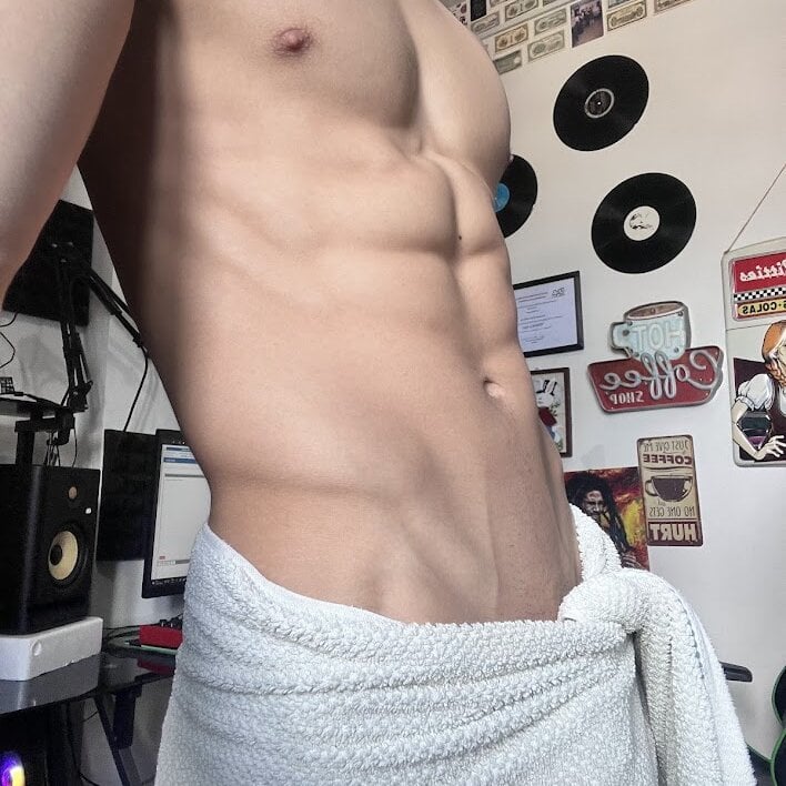 Curly_Angel24