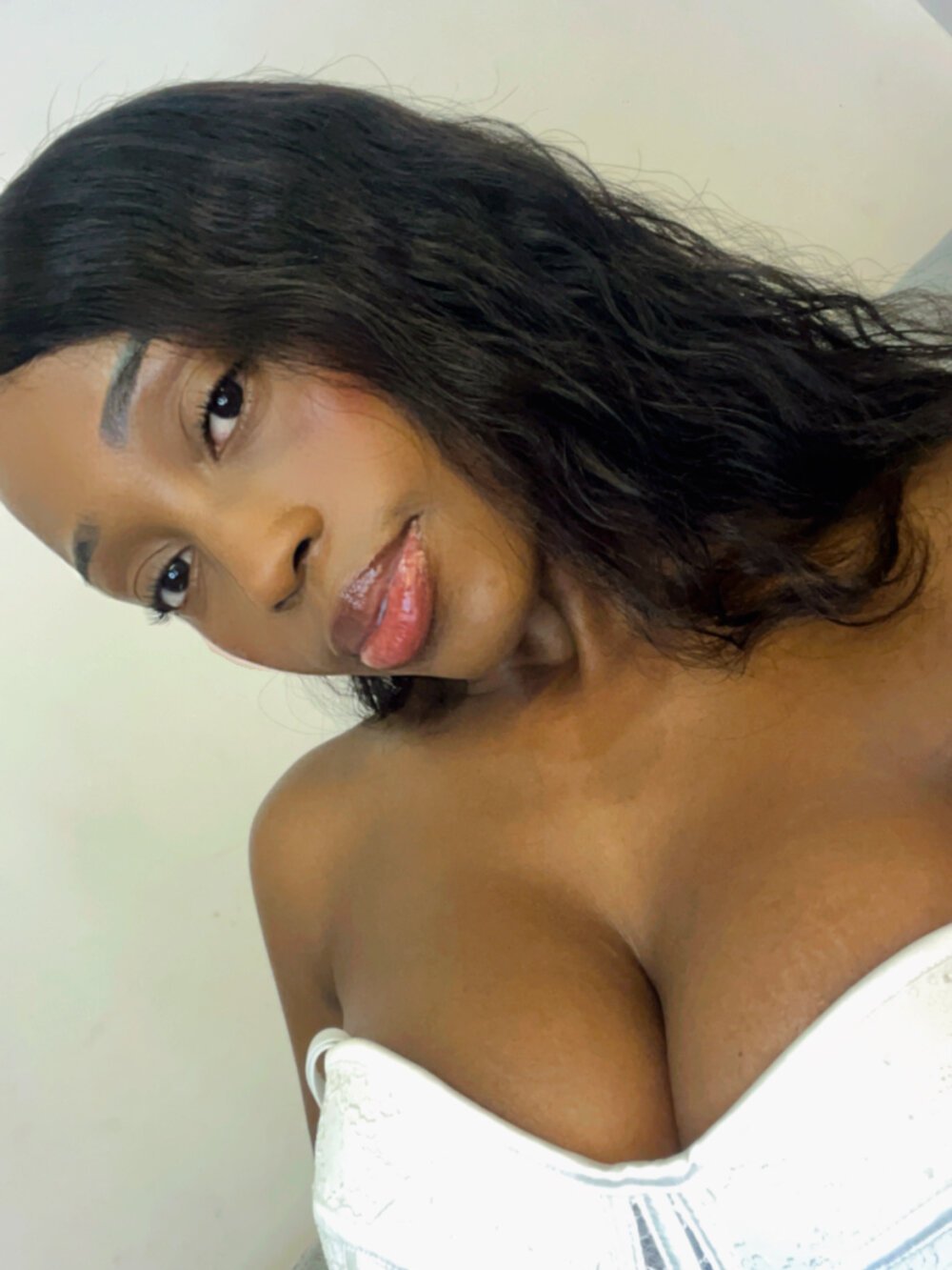 Ebony_danik