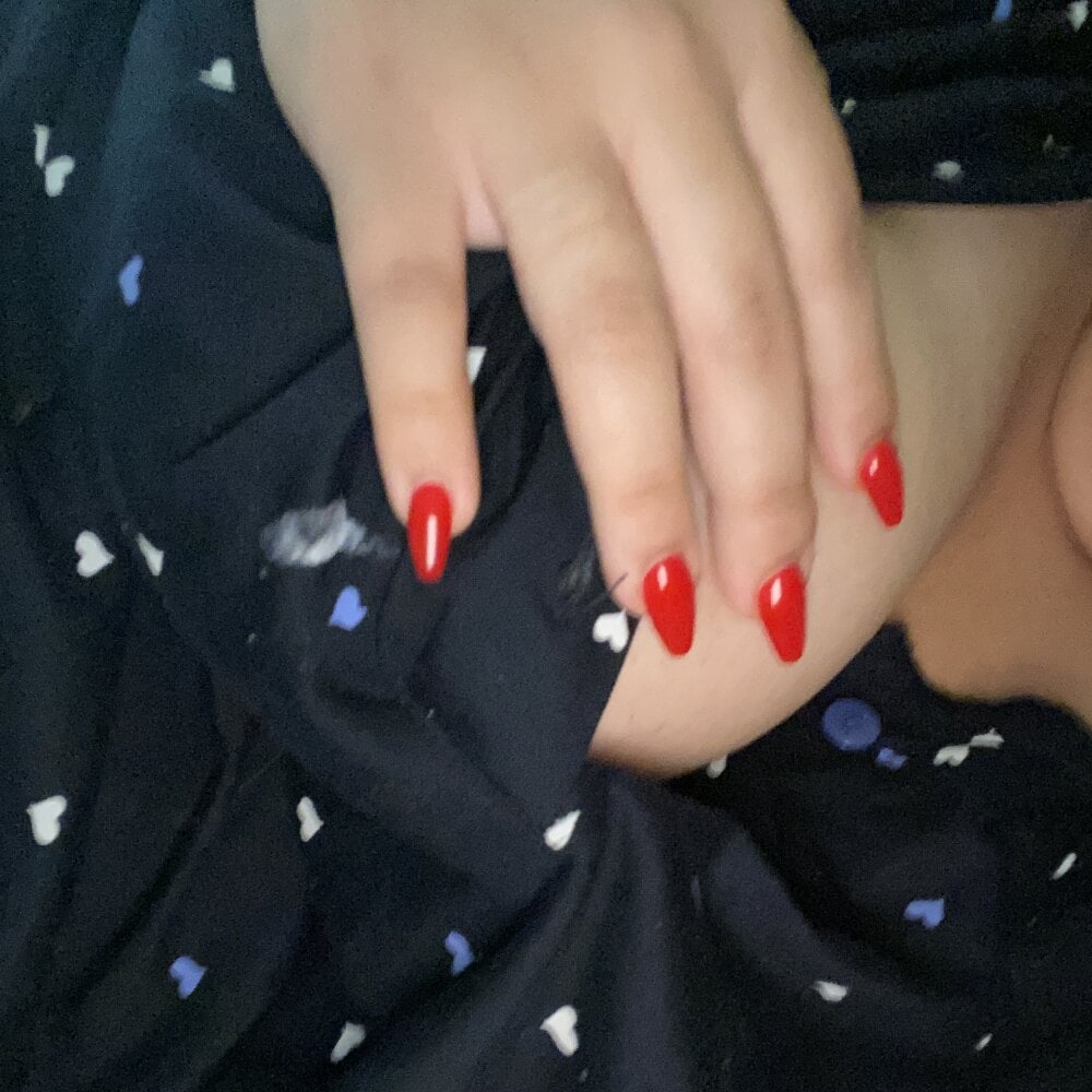 Hella_3
