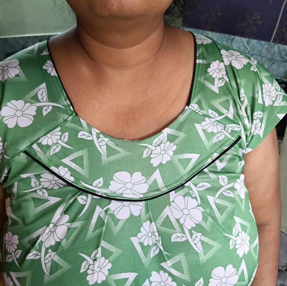 Hotsonali01
