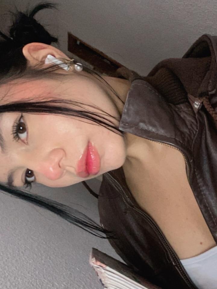 Isabellaa_whitee