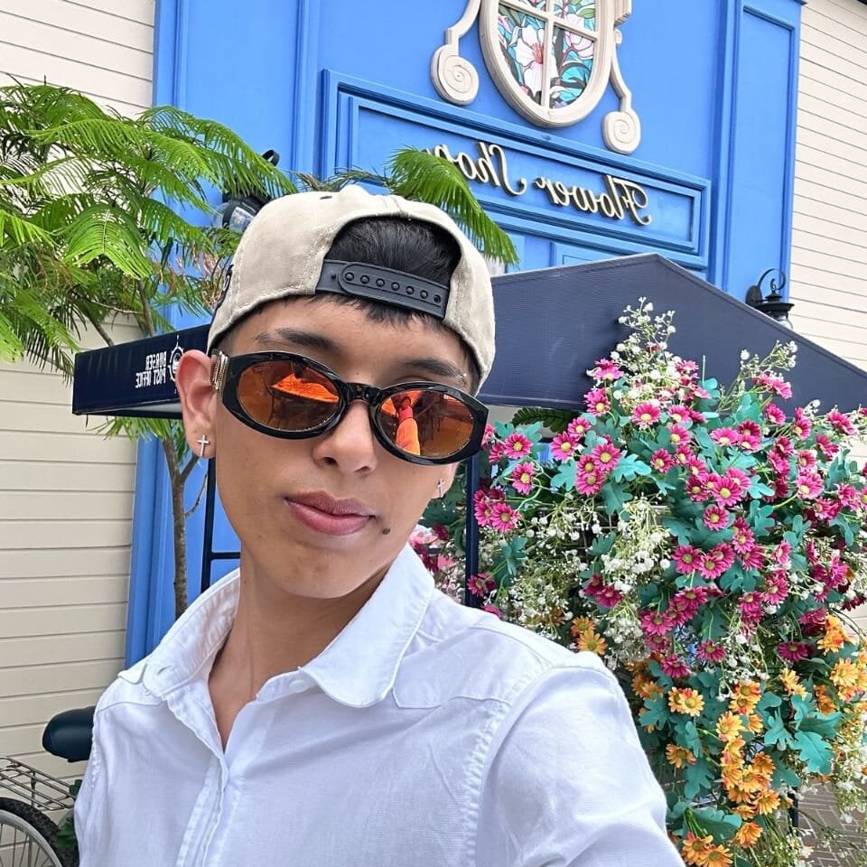 MAXIMILIANO__HOT