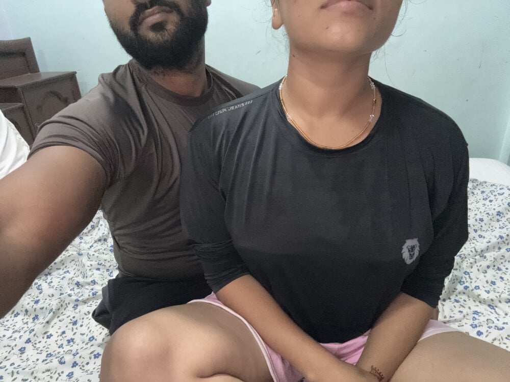 Naughty_couple_live