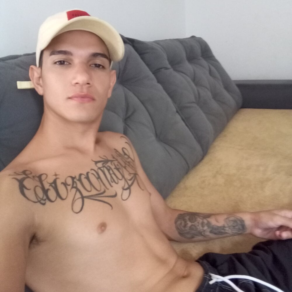 Novinhomostra