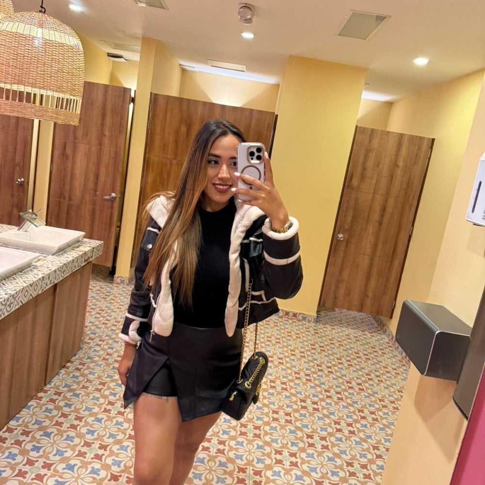 Olivia_Carvajal