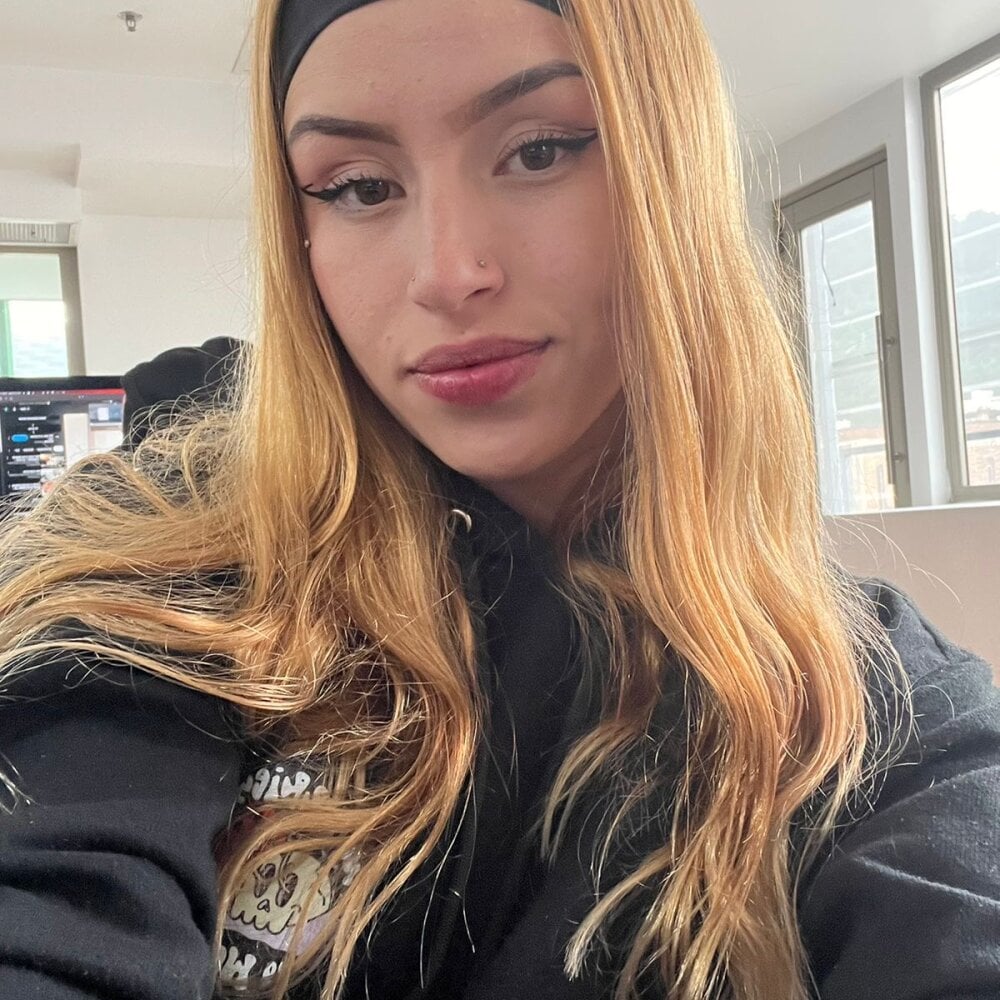 PrettyAshley_