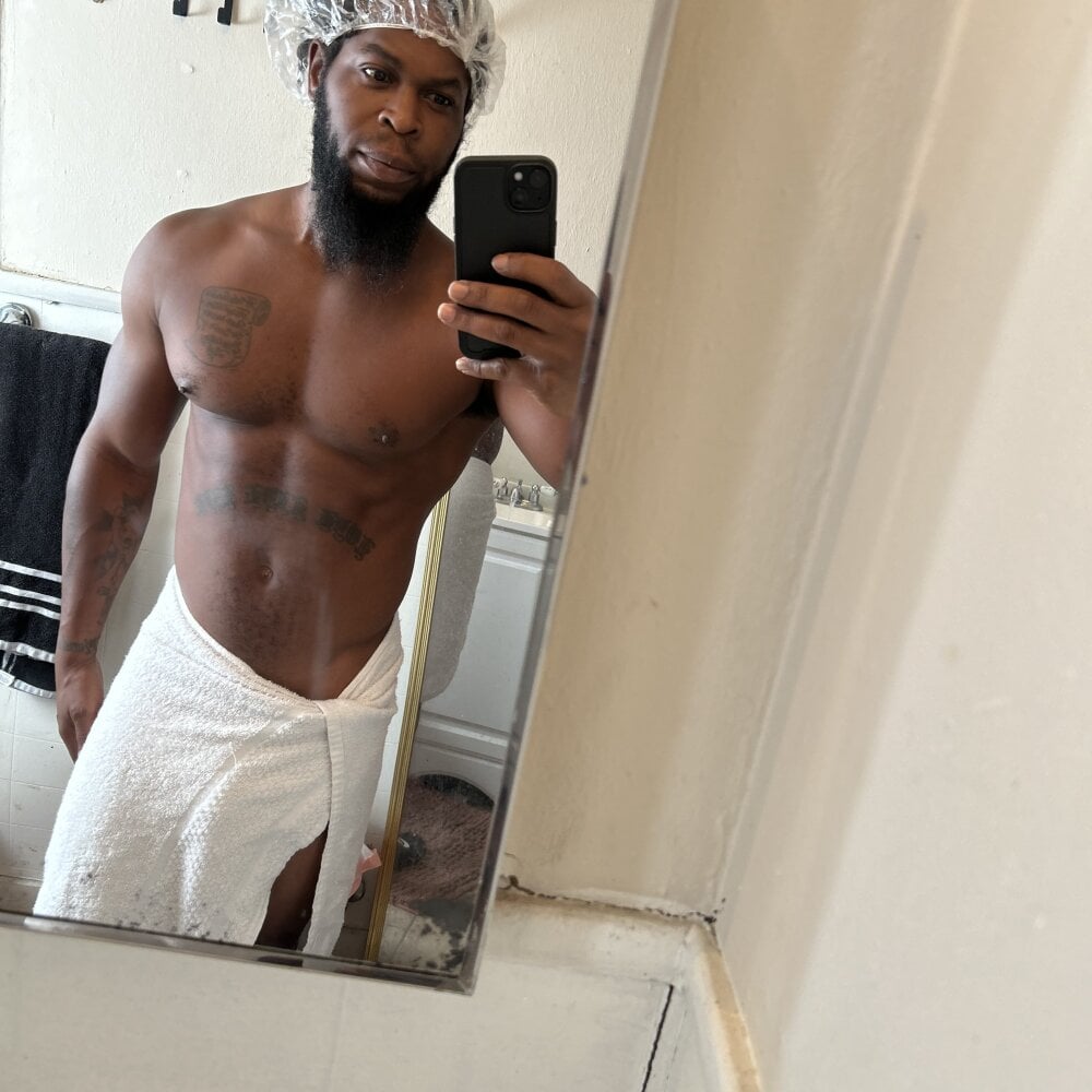 RickyPokeHer