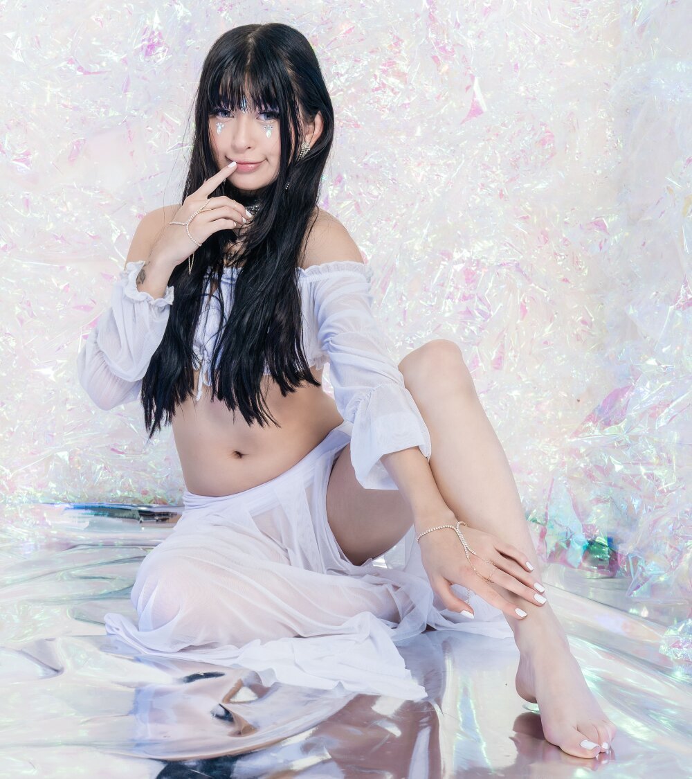 Zhally_Dee