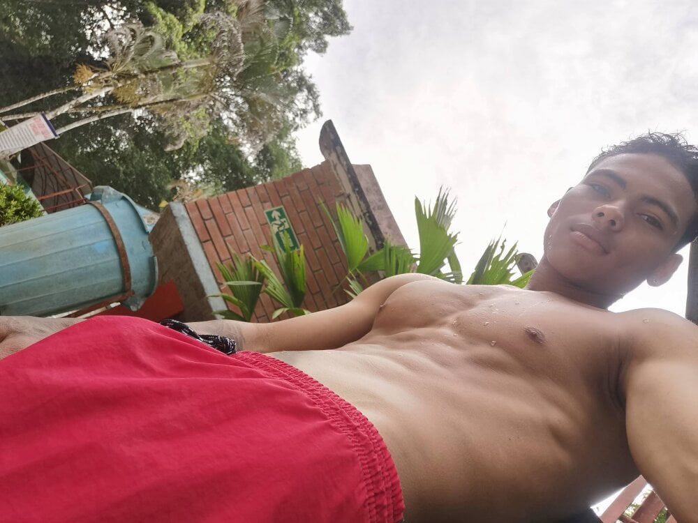 adam_piarse01