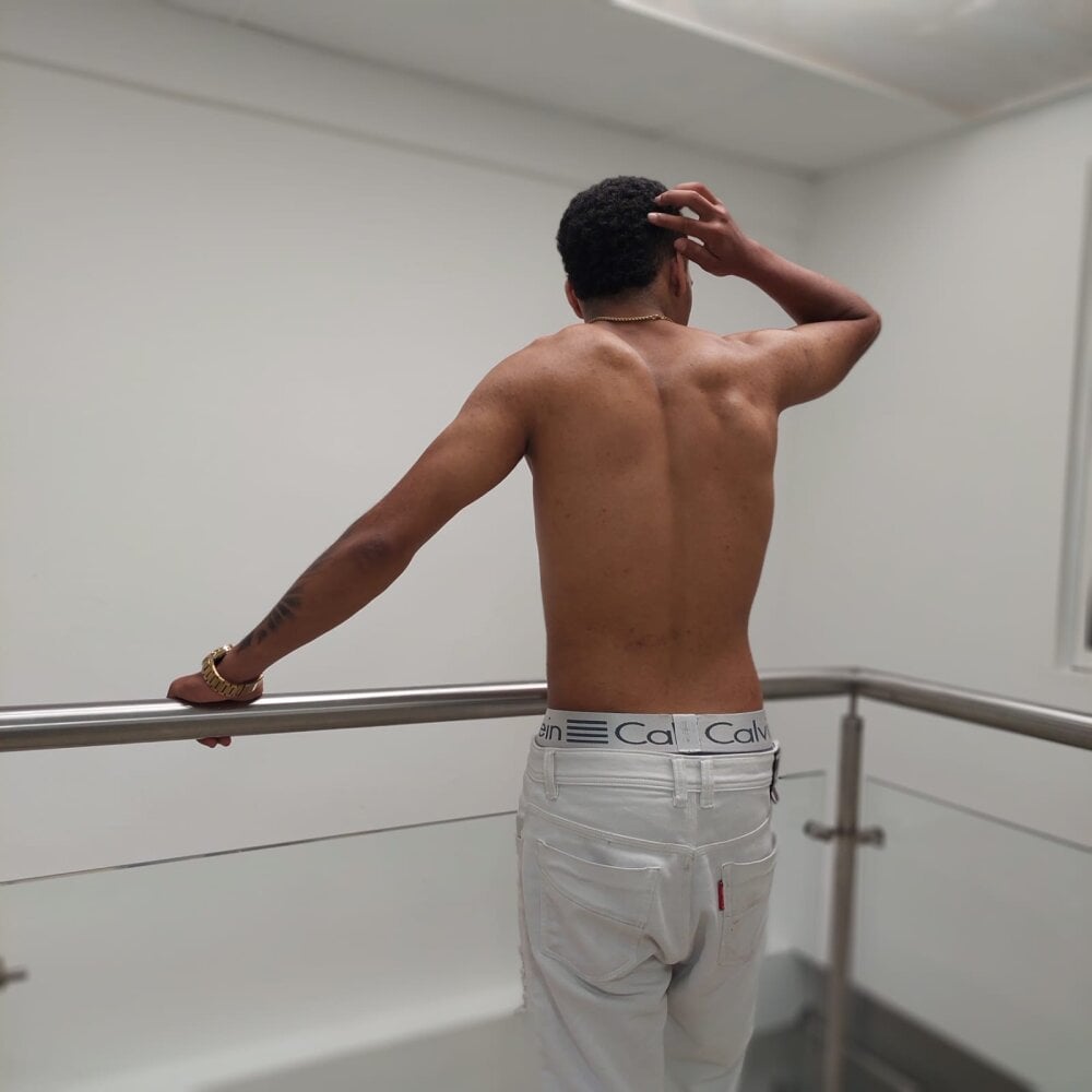 alexwilson_hot
