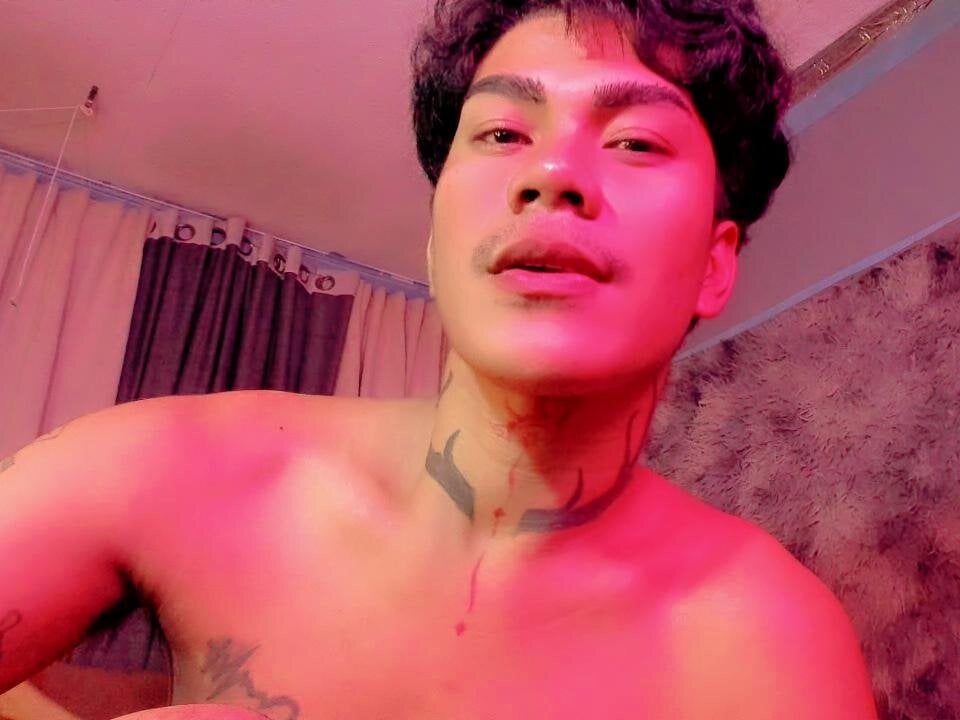 asian_cumsawyer
