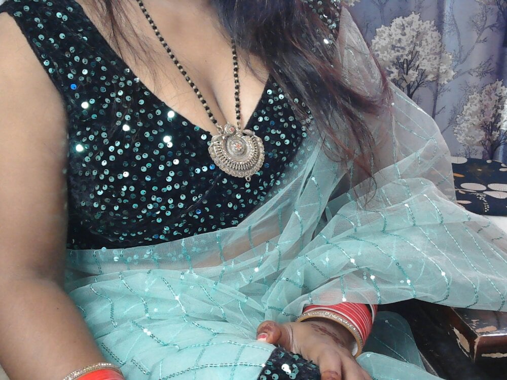 bold_naina
