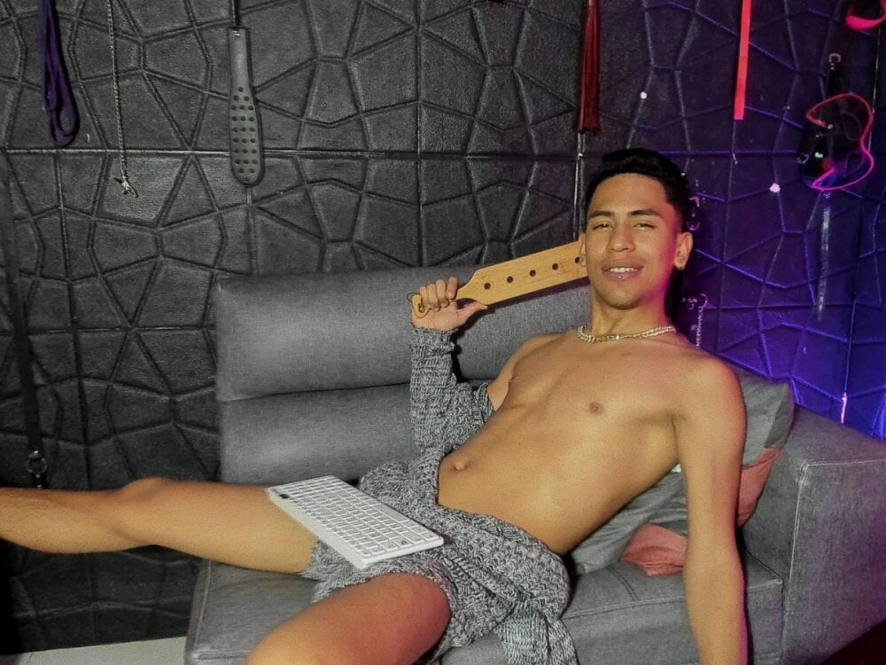 dylan_apol0