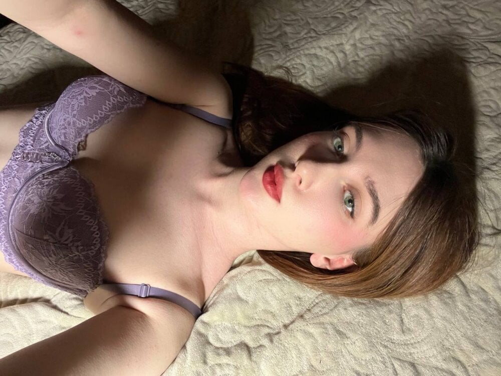 eva_bloom_